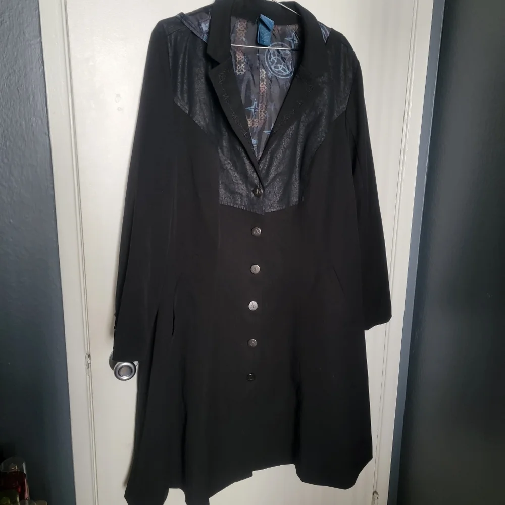 Harry Potter Deathly Hallows Jacket - Picture 3 of 10